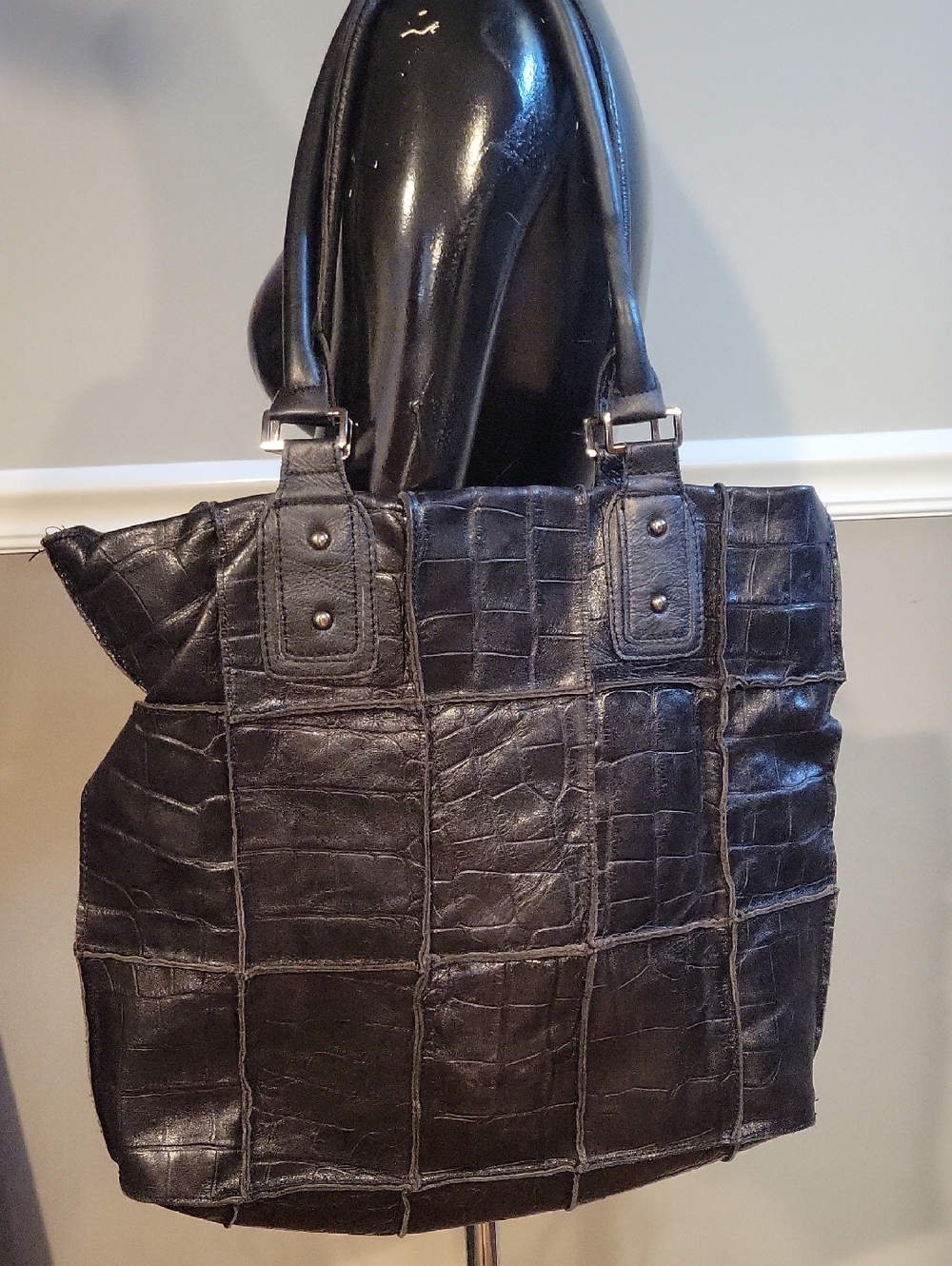 CHOCOLAT BLU Black Leather Croc-Embossed Patchwork Tote Bag - Picture 10 of 13